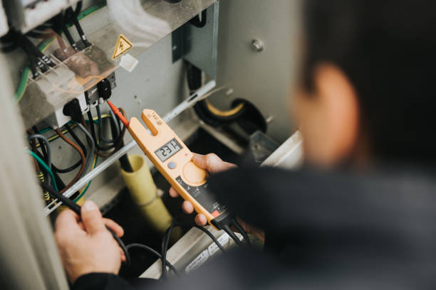 Best Circuit Breaker Repair  in Holly, MI
